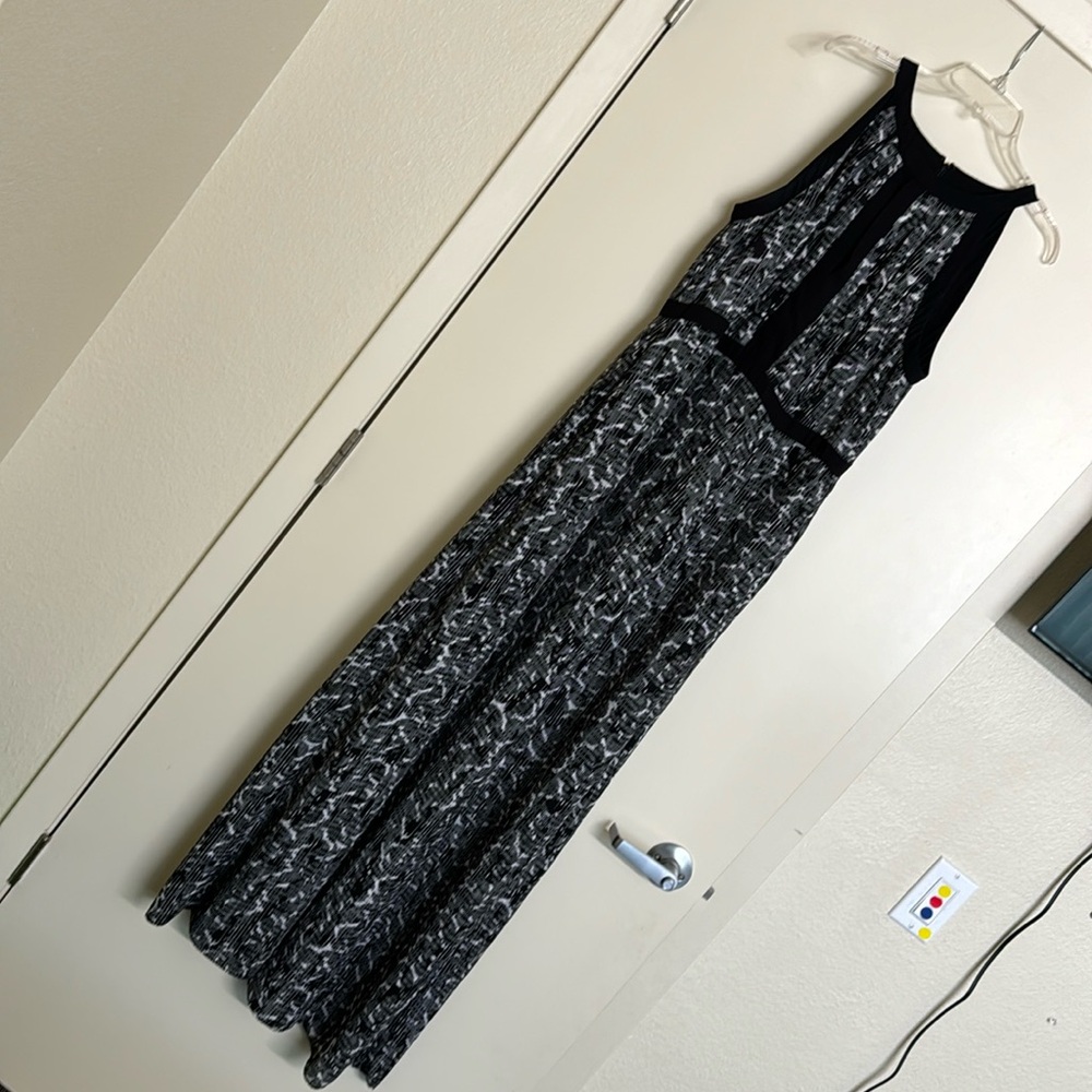 WHBM Maxi Halter Dress Back Zip Front Slit 8 Empire Waist Flattering Lightweight